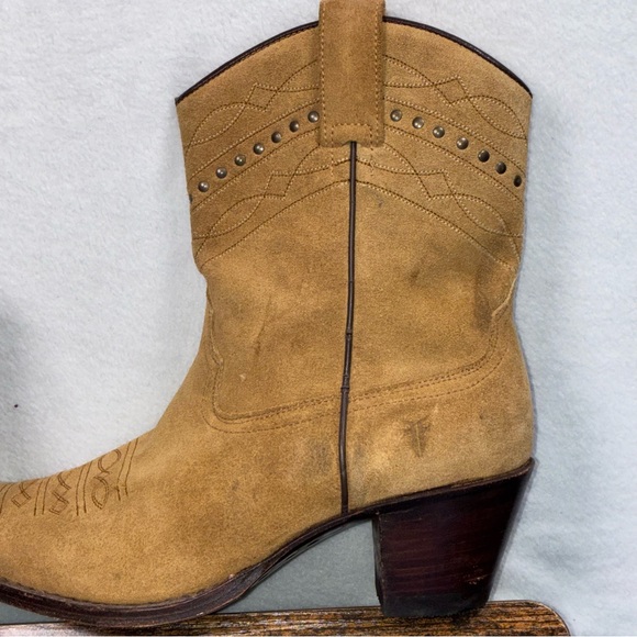 Frye Women’s F965 Short Western Boots Snip Toe Tan Suede Size 11 Early 2000s - Picture 9 of 11